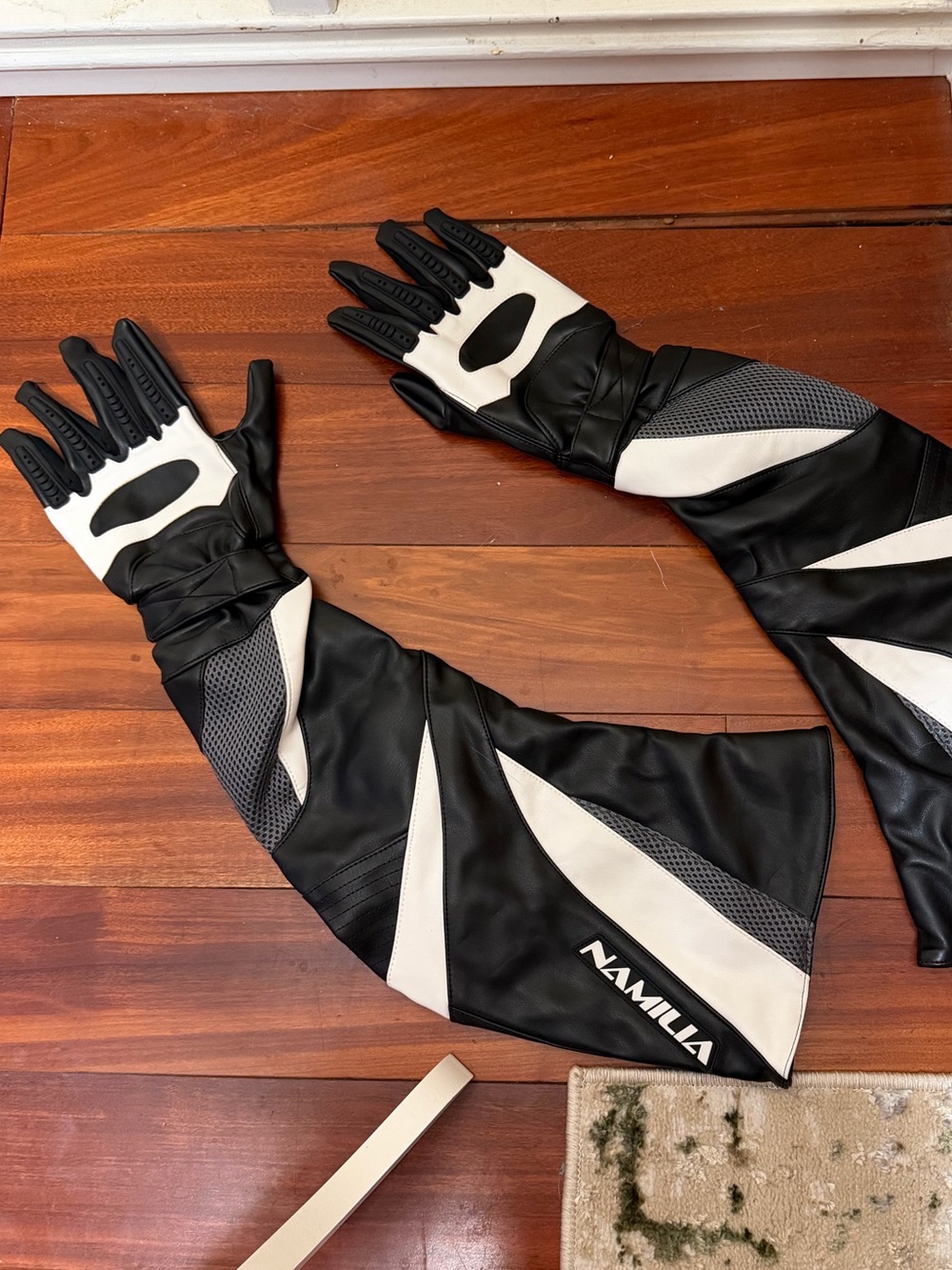NAMILIA Black & White Moto Gloves